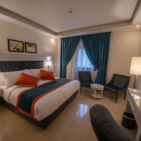 Petra Canyon Hotel Вади Муса Екстериор снимка