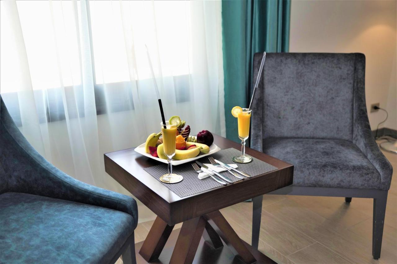 Petra Canyon Hotel Вади Муса Екстериор снимка