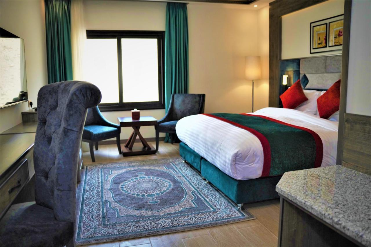 Petra Canyon Hotel Вади Муса Екстериор снимка