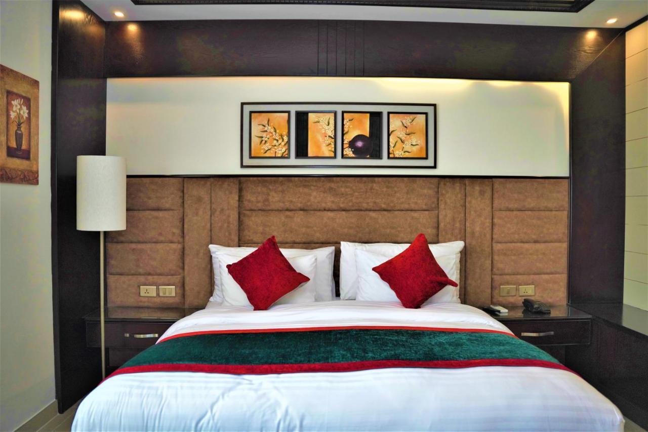 Petra Canyon Hotel Вади Муса Екстериор снимка
