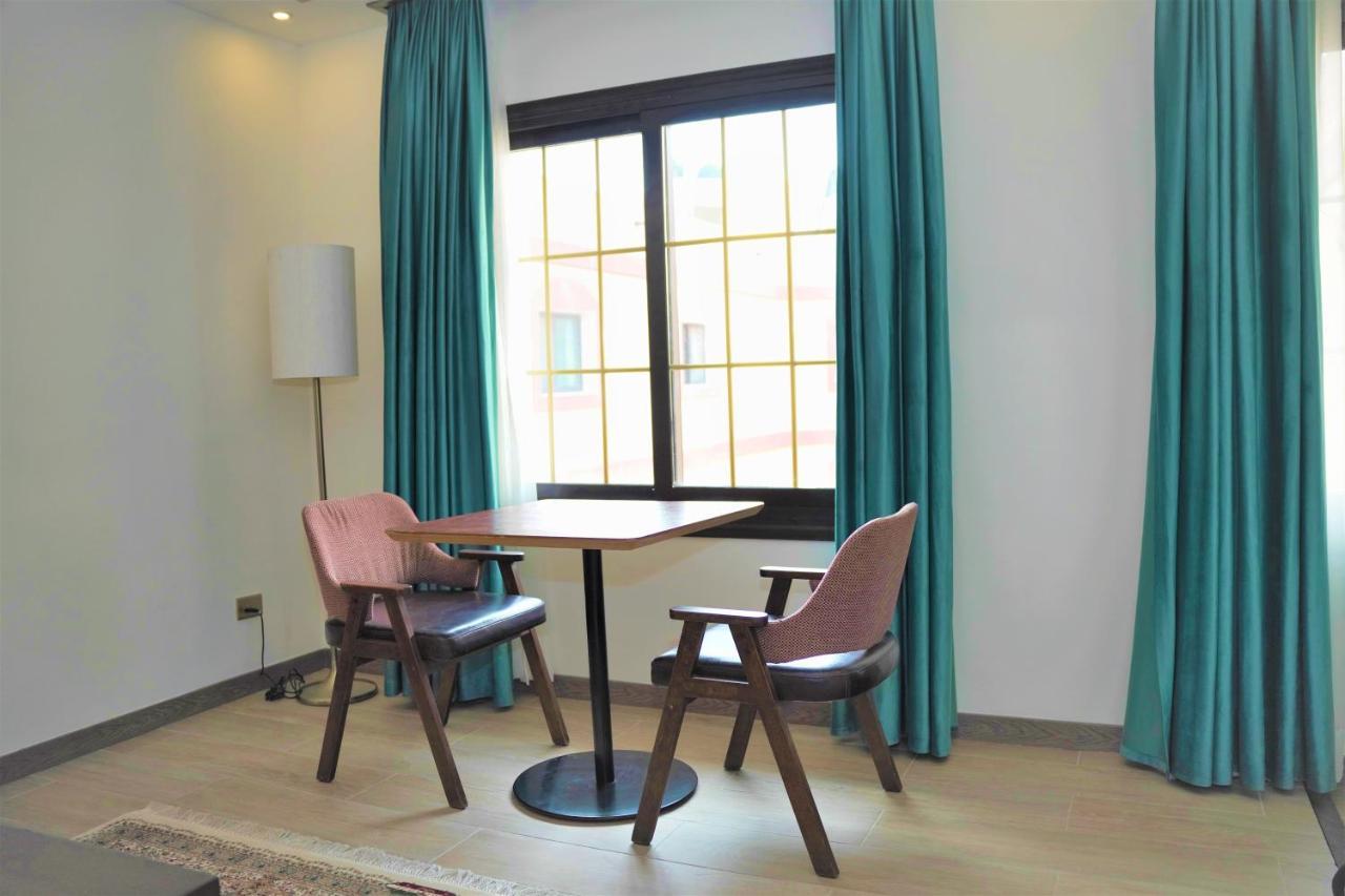 Petra Canyon Hotel Вади Муса Екстериор снимка