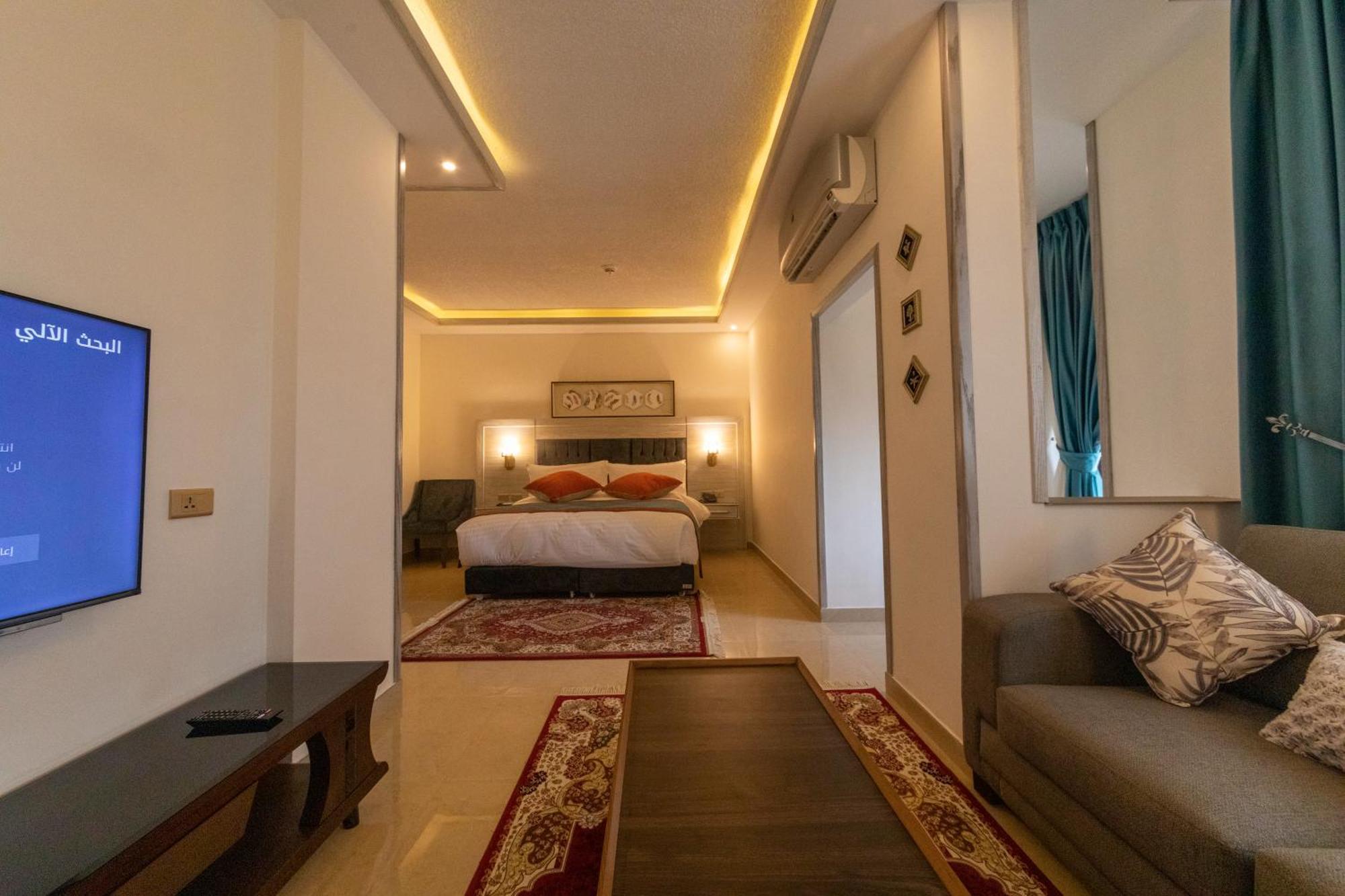 Petra Canyon Hotel Вади Муса Екстериор снимка