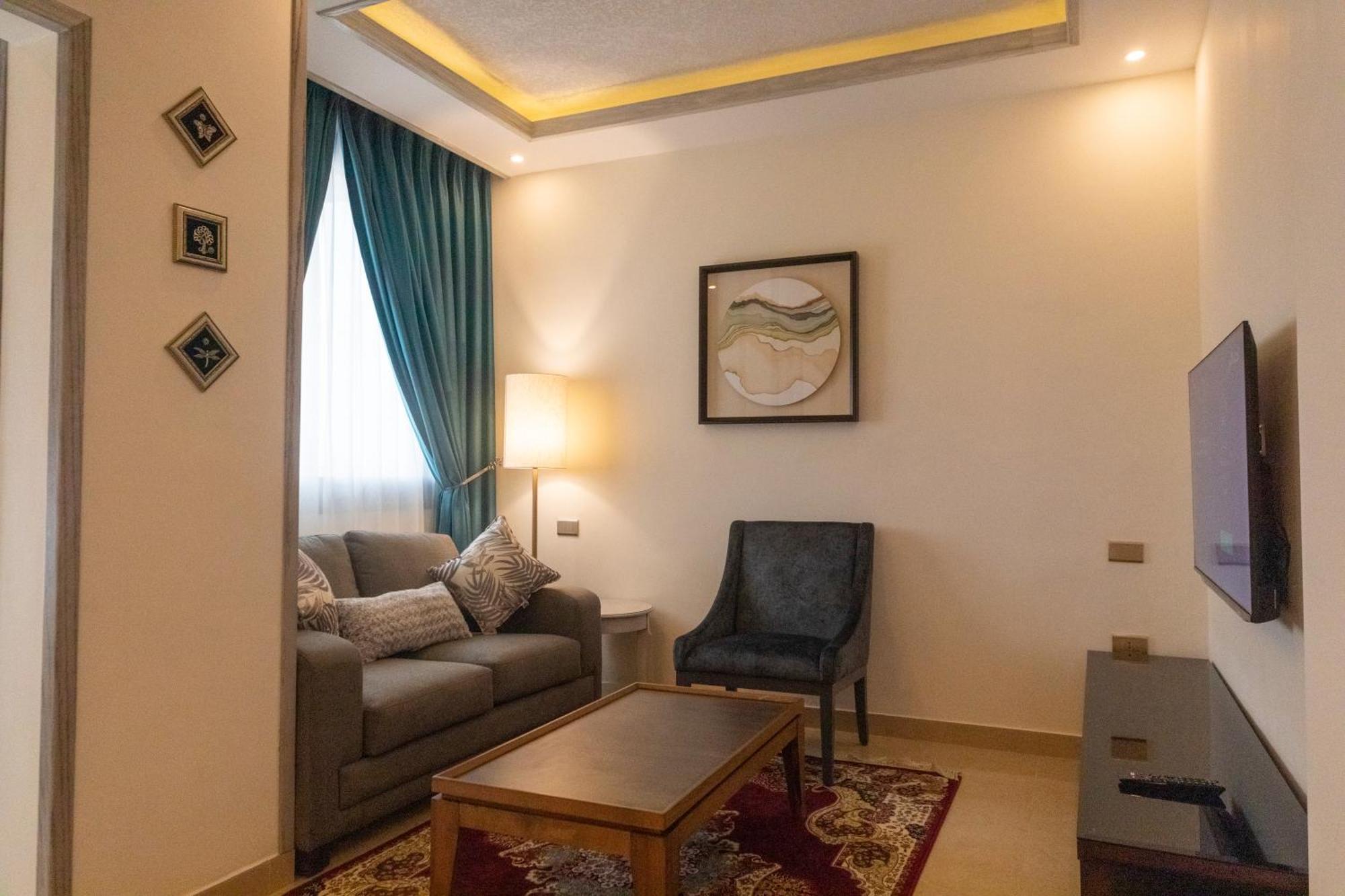 Petra Canyon Hotel Вади Муса Екстериор снимка